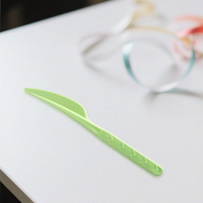 18pk Light Green Reusable Plastic Knife