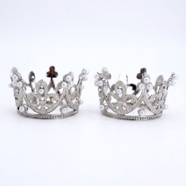 5cm Silver Crown Toppers by Iconic Cake Art