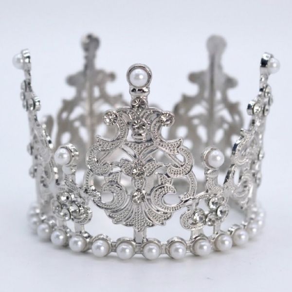 7.5cm Silver Crown Toppers by Iconic Cake Art