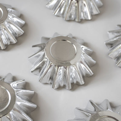24pk Silver Bloom Baking Cups (44mm base)