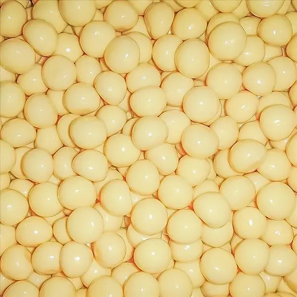 400g White Chocolate Raspberries